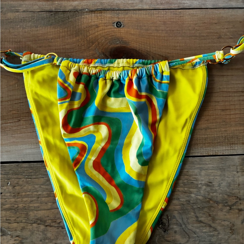 LA Hearts Colorful Swirl Bikini Top - Picture 2 of 2